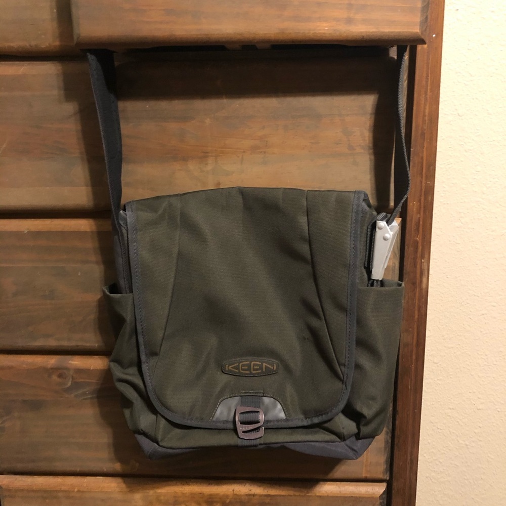 Keen Hybridlife Crossbody Messenger Bag